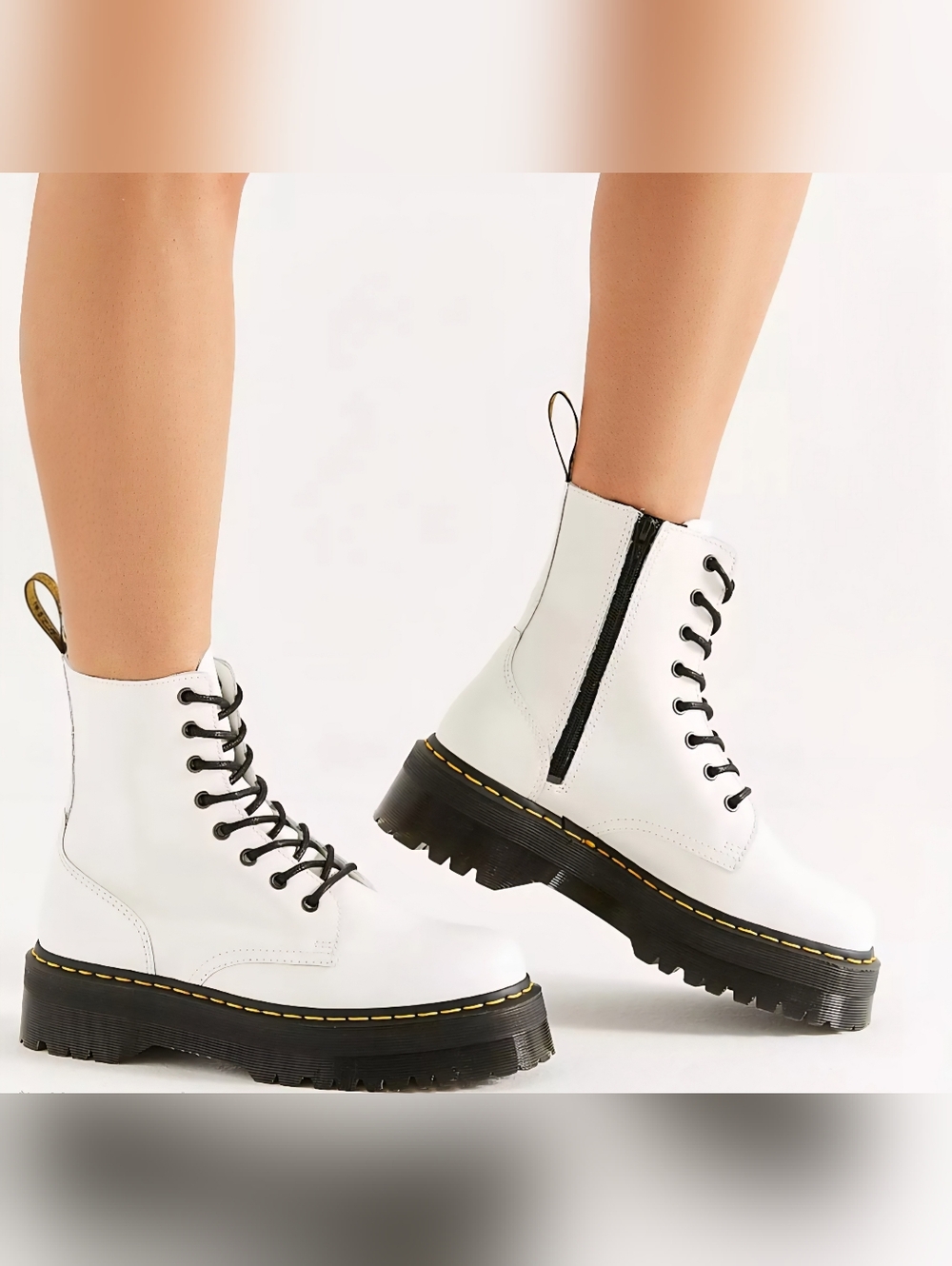 Dr. Martens Jadon Smooth Leather Platform Boot in white. Combat Boot Streetwear